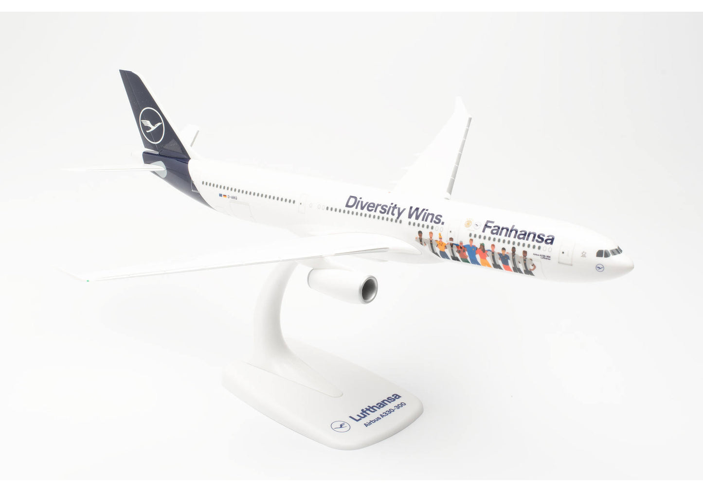 1/200 SNAP FIT Lufthansa Airbus A330-300 "Fanhansa Diversity Wins" D-AIKQ