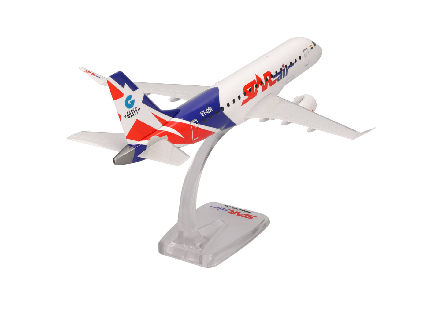 1/100 SNAP FIT Star Air Embraer E175 VT-GSL