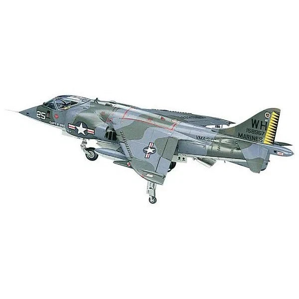 1/72 AV-8A HARRIER (U.S.M.C. Attacker)