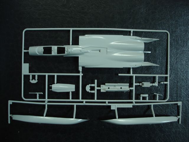 1/72 F-15E STRIKE EAGLE (U.S. Air Force Fighter/Attacker)