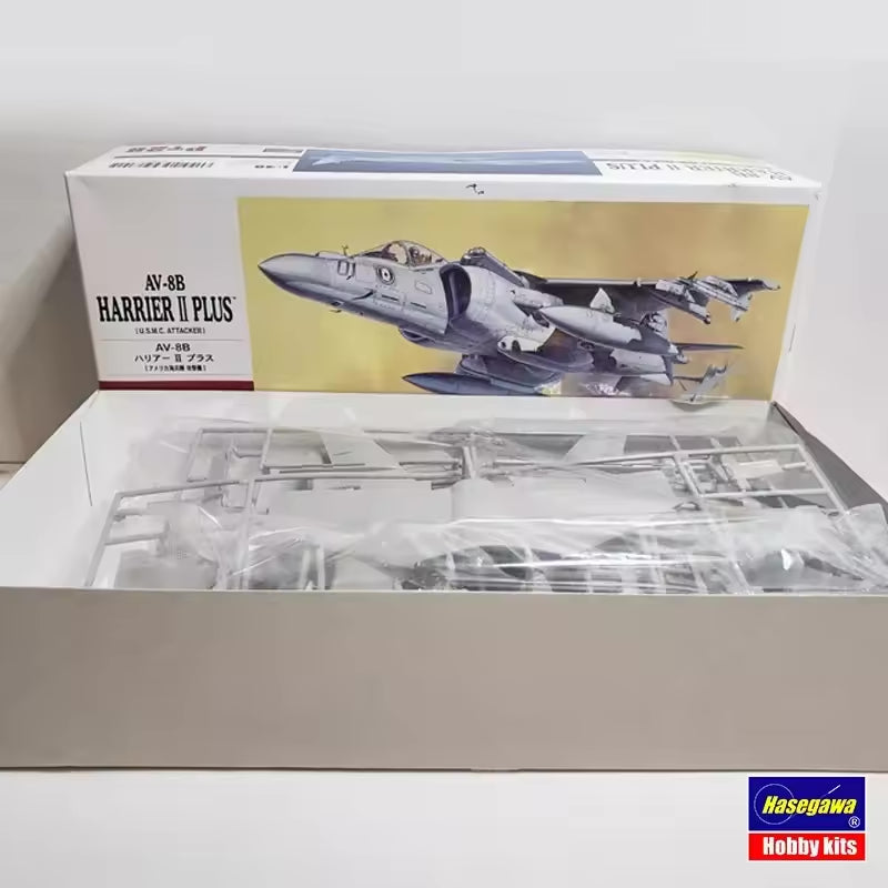 1/48 AV-8B HARRIER II PLUS (U.S.M.C. Attacker)