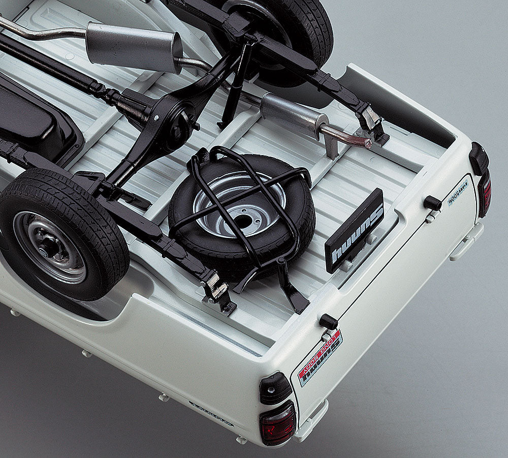 1/24 NISSAN SUNNY TRUCK (GB121) LONG BODY DELUXE