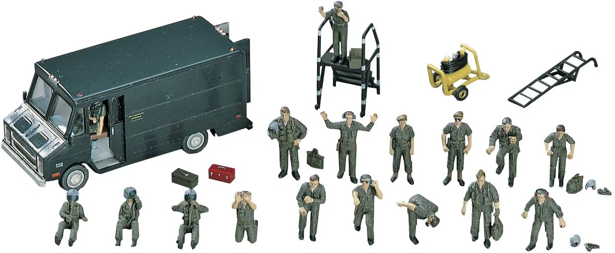 1/72 U.S. PILOT/GROUND CREW SET AIRCRAFT IN ACTION SERIES