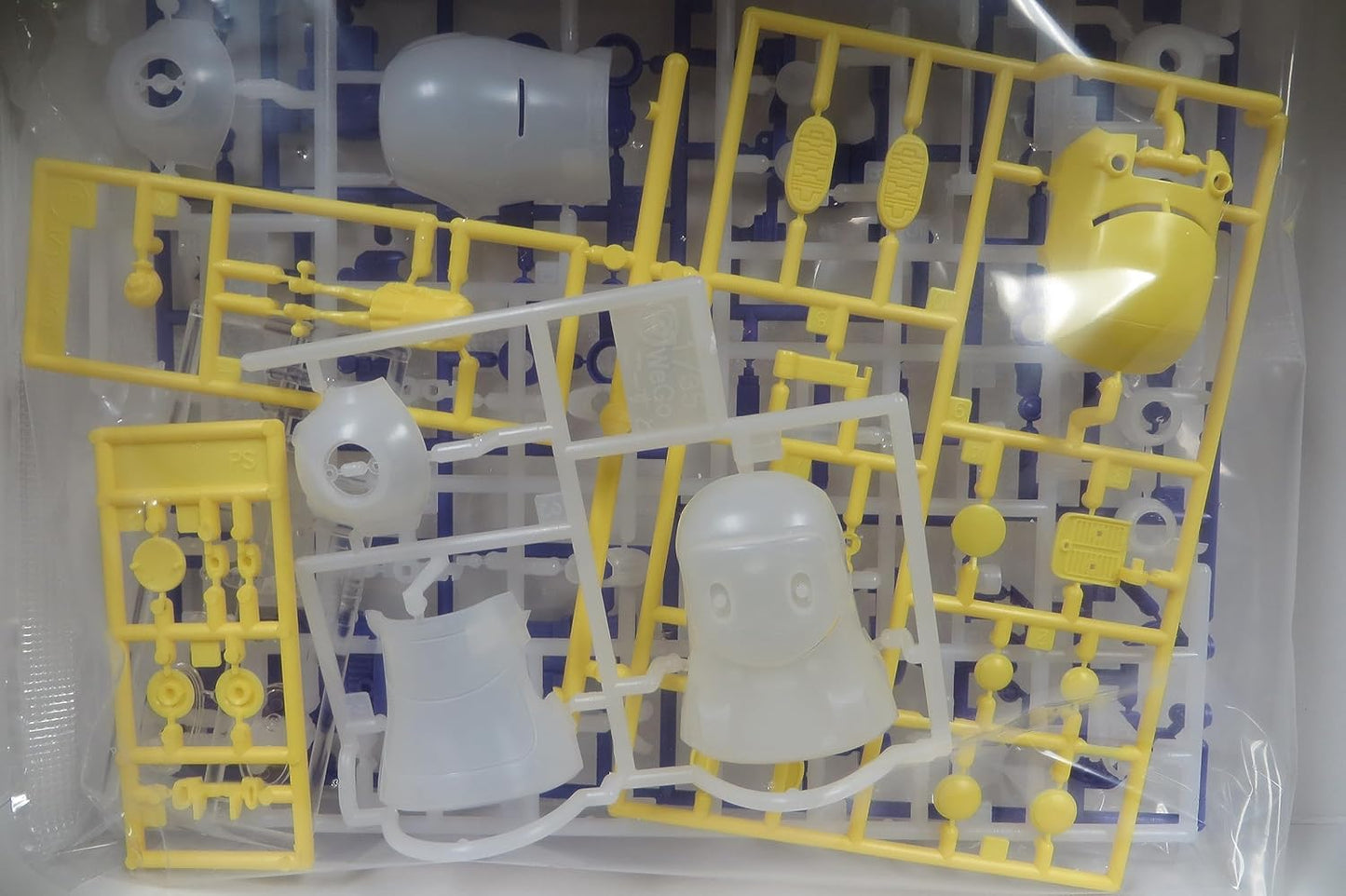 1/35 MechatroWeGo No.19 Ghost See Through & Poncho 2Kits