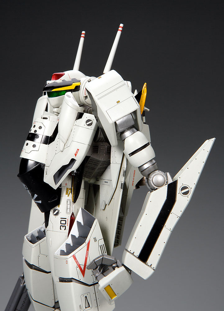 1/72 VF-0A/S BATTROID MACROSS ZERO