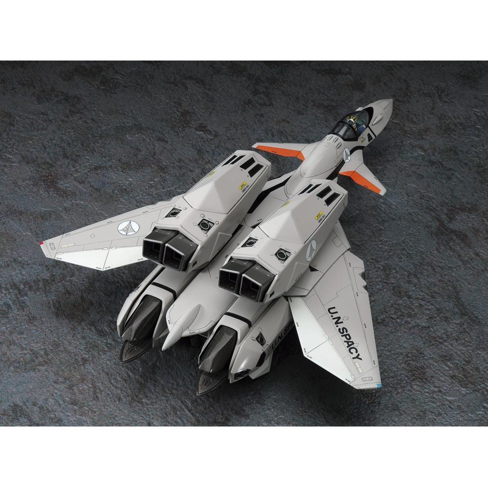 1/72 VF-11B SUPER THUNDERBOLT MACROSS PLUS