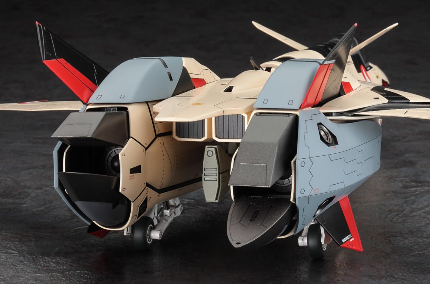 1/48 YF-19 with FAST PACK MACROSS PLUS