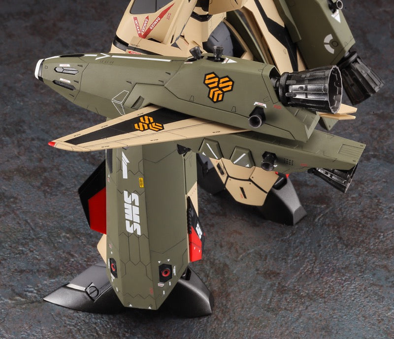 1/72 VF-19EF/A BATTROID ISAMU SPECIAL MACROSS FRONTIER
