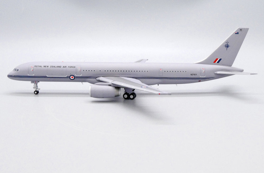 1/200 Royal New Zealand Air Force B757200 NZ7571