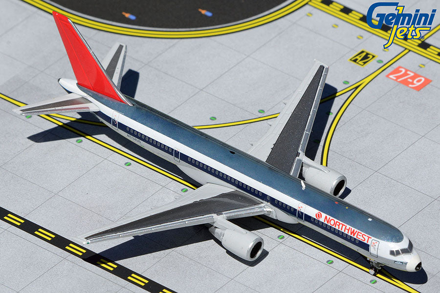 1/400 Northwest Airlines B757200 N534US polished 1980s livery