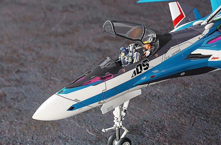 1/72 VF-31J SIEGFRIED HAYATE MACROSS DELTA