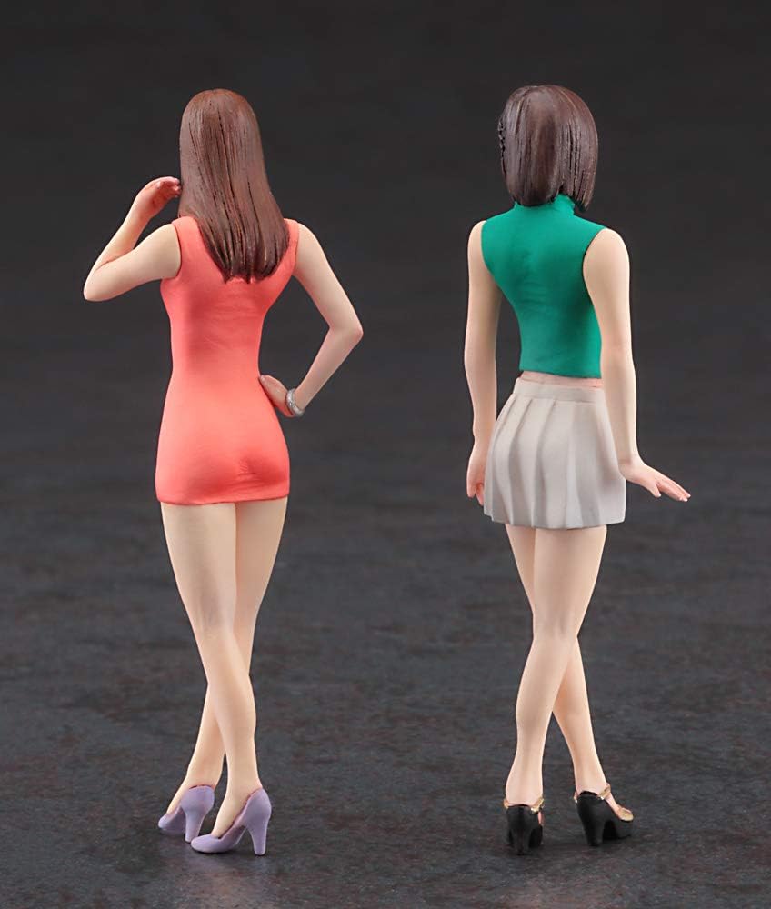 1/24 Fashion Model Girls Figure (Two Kits In The Box)
