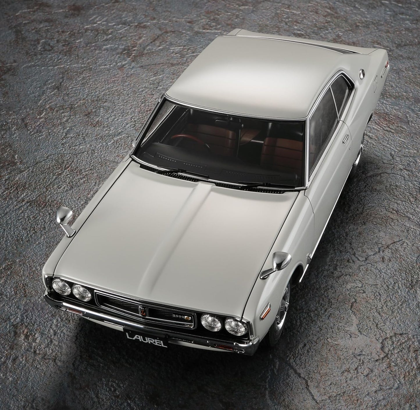 1/24 NISSAN LAUREL HT 2000SGX (KHC130) LATE VERSION (1973) CUSTOM VERSION