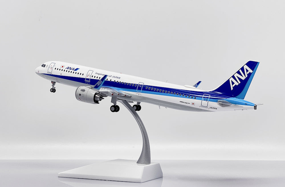 1/200 All Nippon Airways Airbus A321NEO Reg: JA138A with Stand