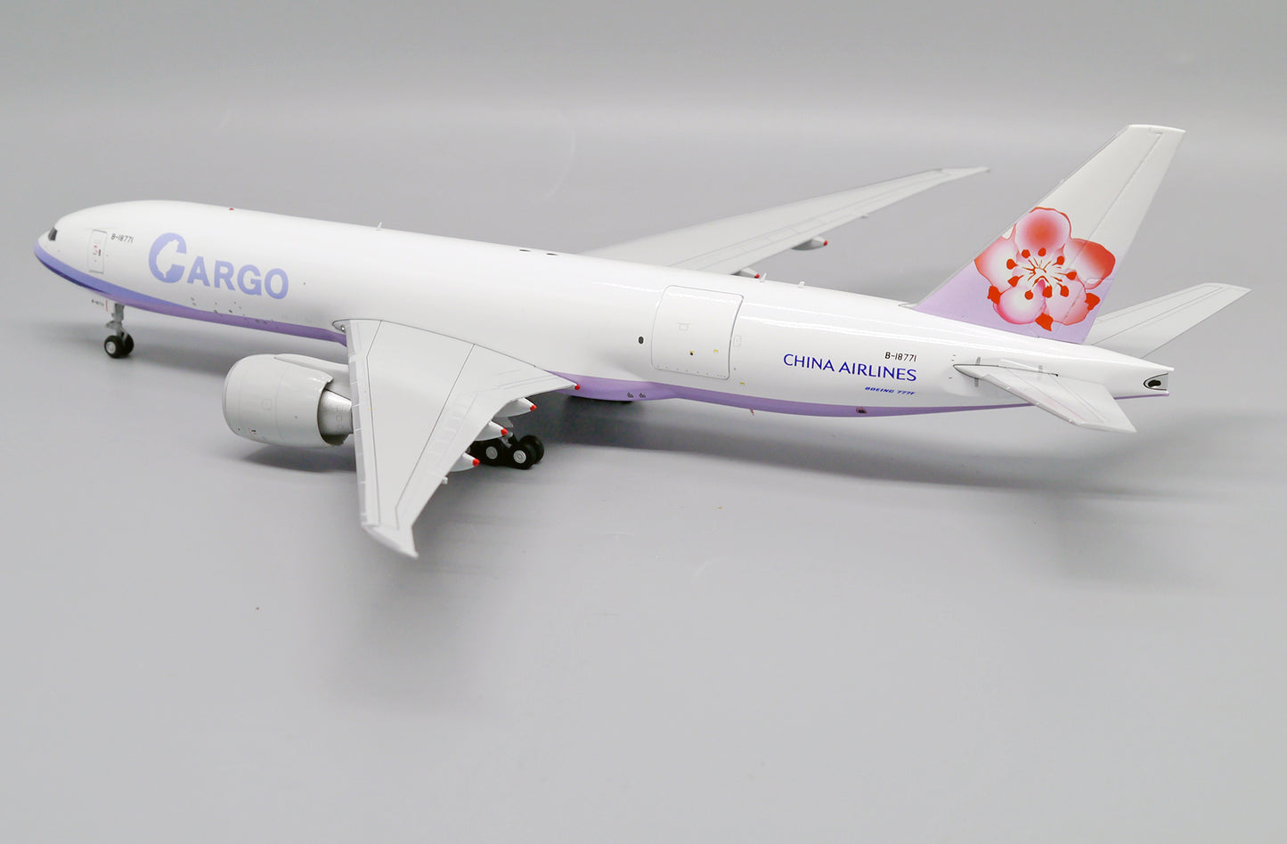 1/200 China Airlines Cargo Boeing 777F "Interactive Series" Reg: B-18771 with Stand