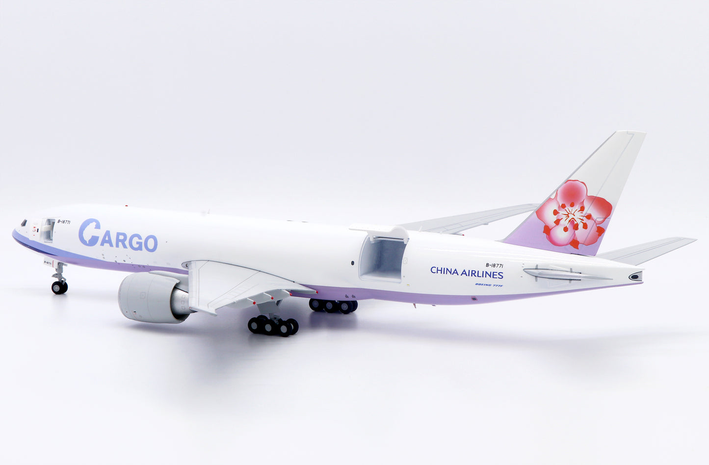 1/200 China Airlines Cargo Boeing 777F "Interactive Series" Reg: B-18771 with Stand