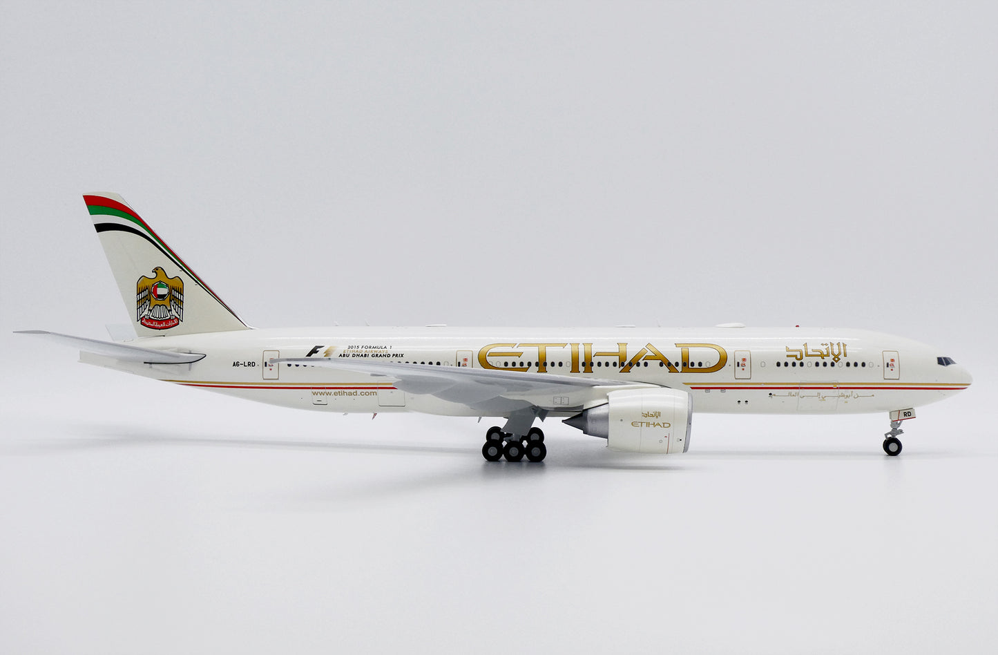 1/200 Etihad Airways Boeing 777-200LR "2015 Formula 1" Reg: A6-LRD with Stand