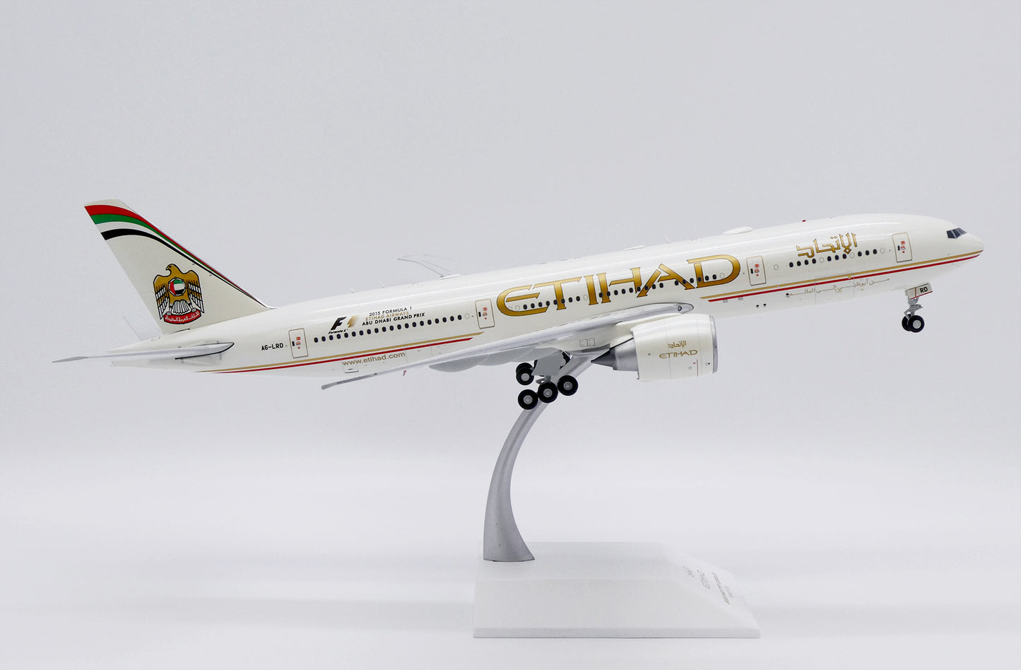 1/200 Etihad Airways Boeing 777-200LR "2015 Formula 1" Reg: A6-LRD with Stand