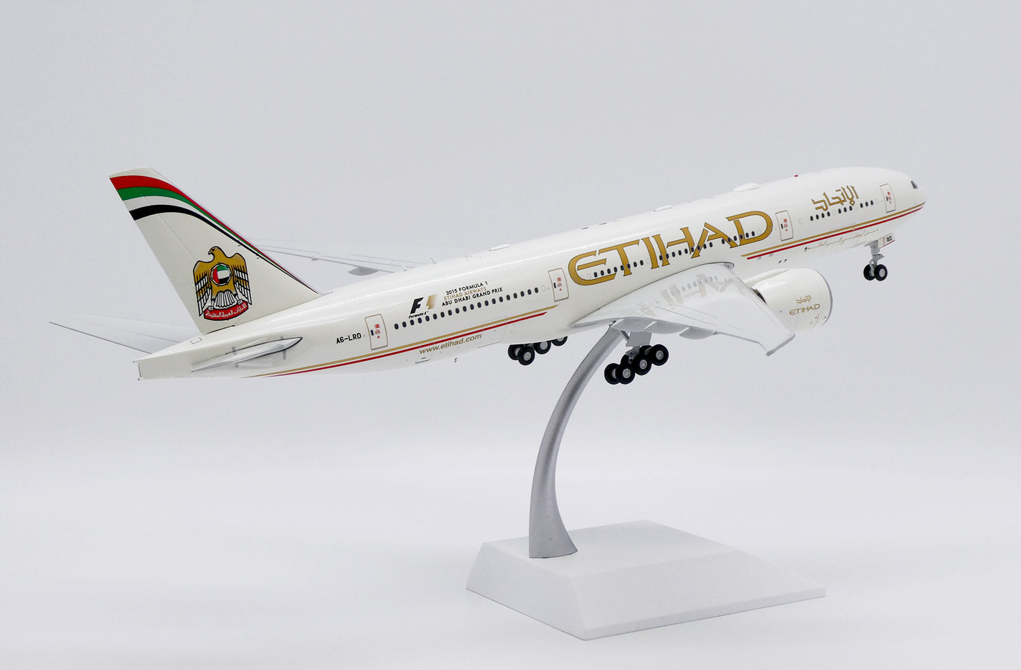 1/200 Etihad Airways Boeing 777-200LR "2015 Formula 1" Reg: A6-LRD with Stand
