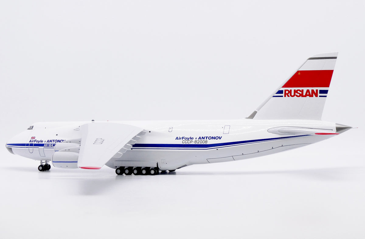 1/200 AirFoyle Antonov AN-124 "Ruslan" Reg: CCCP-82008 with Stand