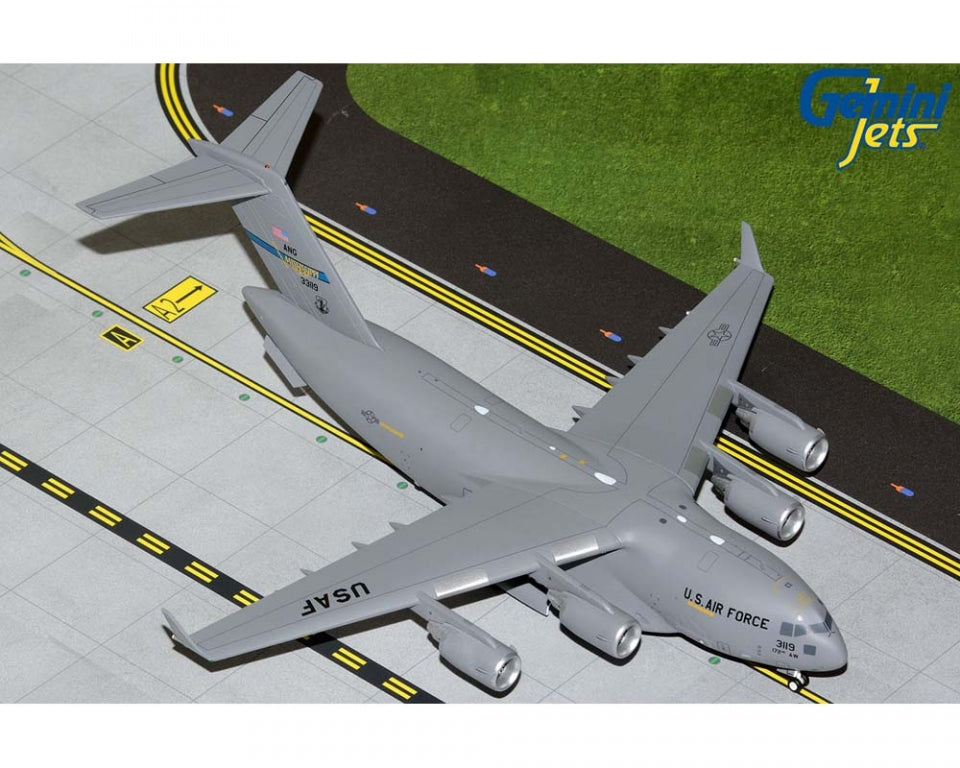 1/200 U.S. Air Force C-17A Globemaster III 03-3119 Mississippi ANG