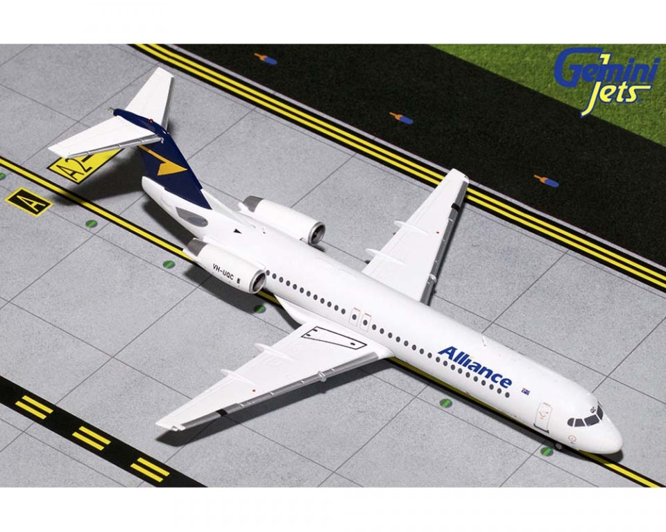 1200 Alliance Airlines F-100 VH-UQC