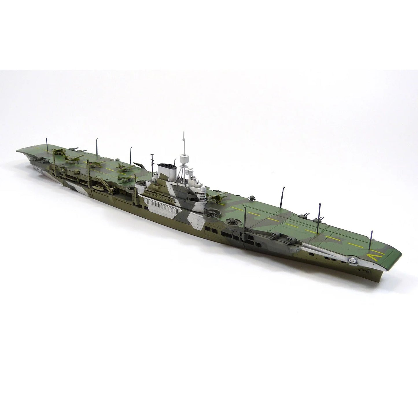 1/700 BRITISH AIRCRAFT CARRIER HMS VICTORIOUS