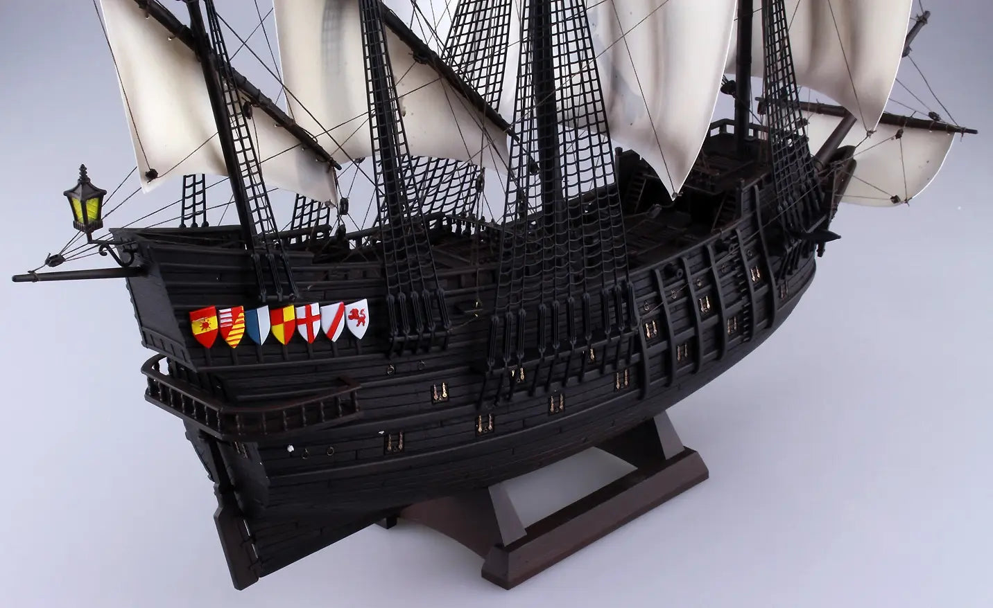 1/100 PIRATE SHIP