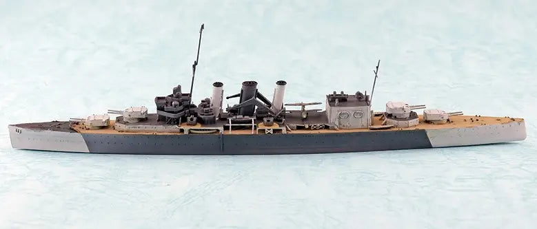 1/700 BRITISH HEAVY CRUISER CORNWALL STD