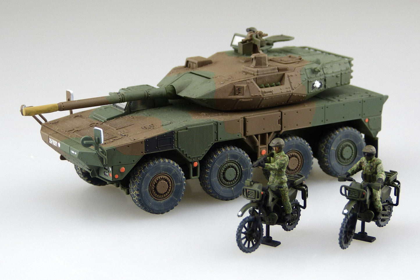1/72 JGSDF Type16 Maneuver Combat Vehicle (MCV) Rapid Deployment Regiment