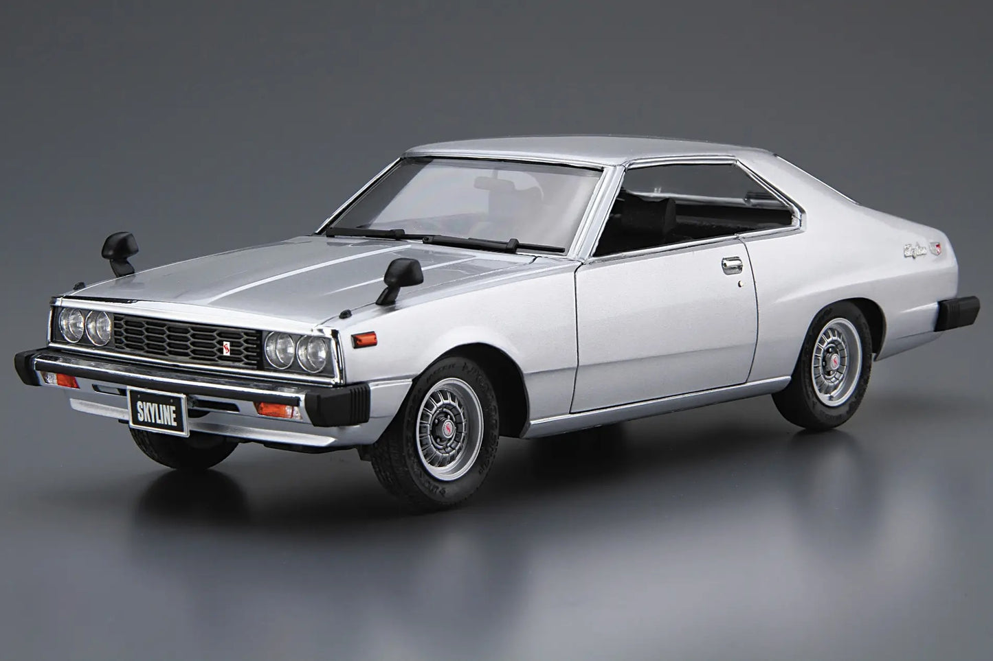 1/24 NISSAN KHGC210 SKYLINE HT2000GT-ES '77