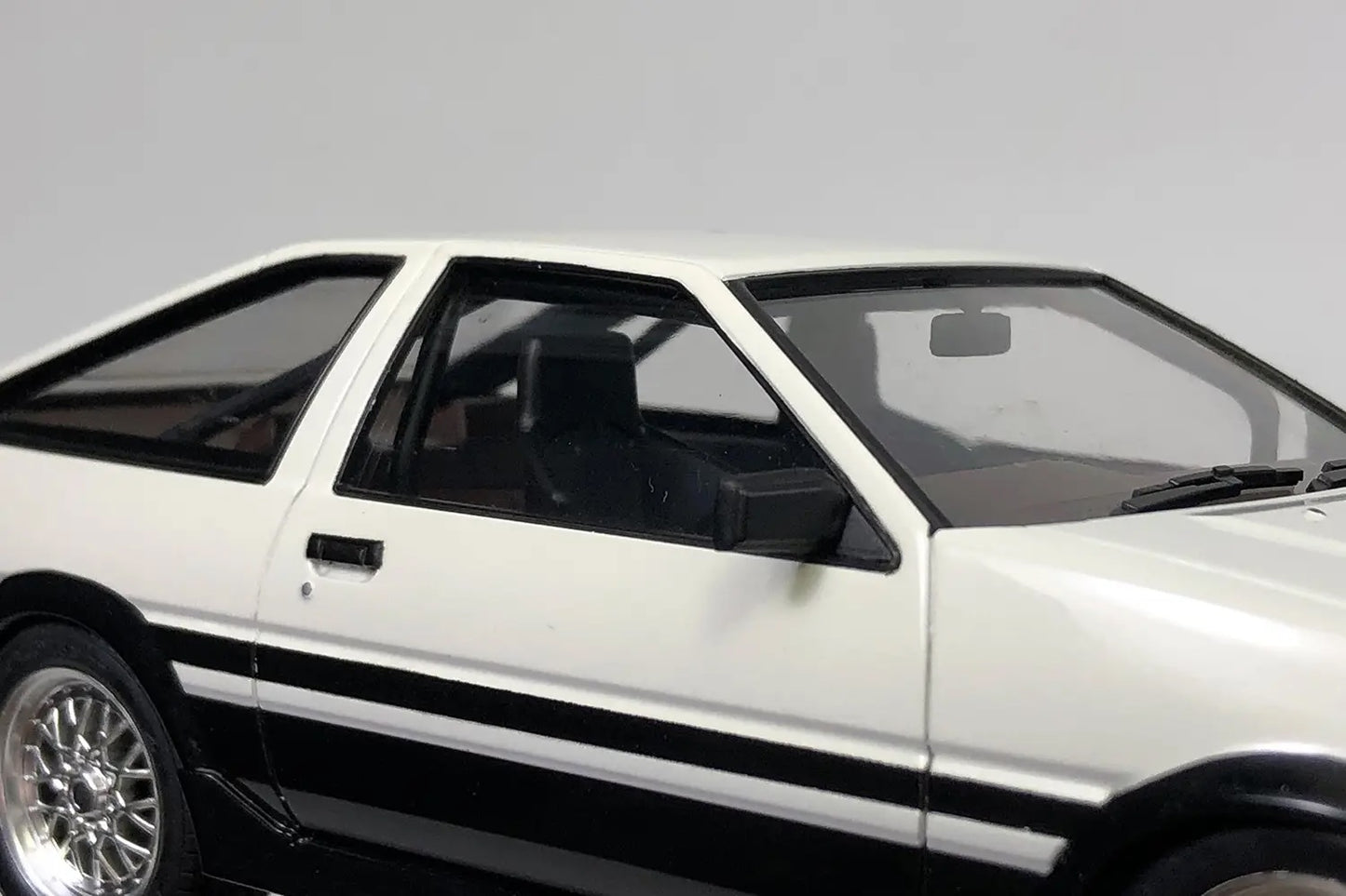 1/24 INITIAL-D AKIYAMA WATARU TOYOTA AE86 LEVIN
