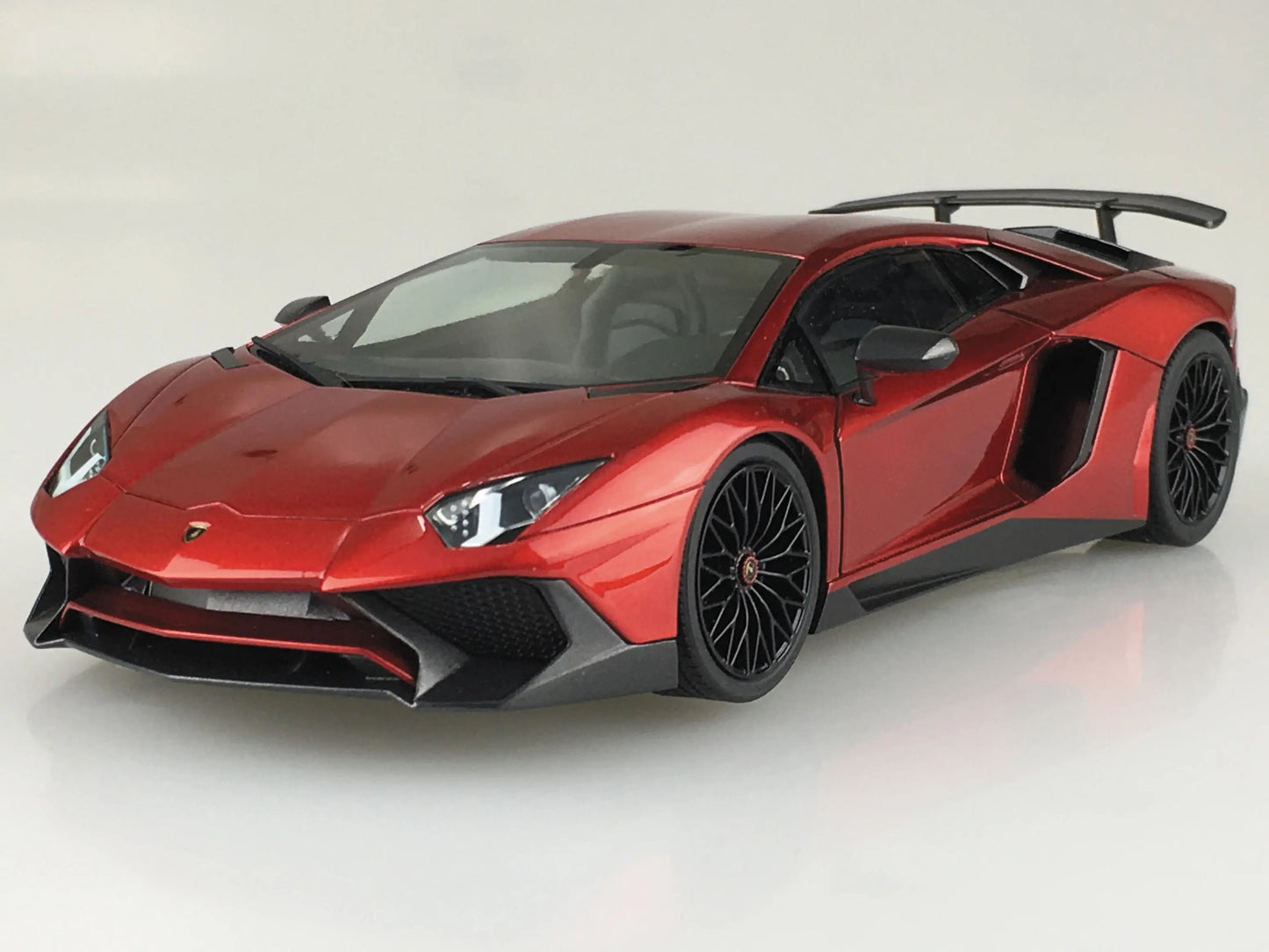 1/24 LAMBORGHINI AVENTADOR SV '15