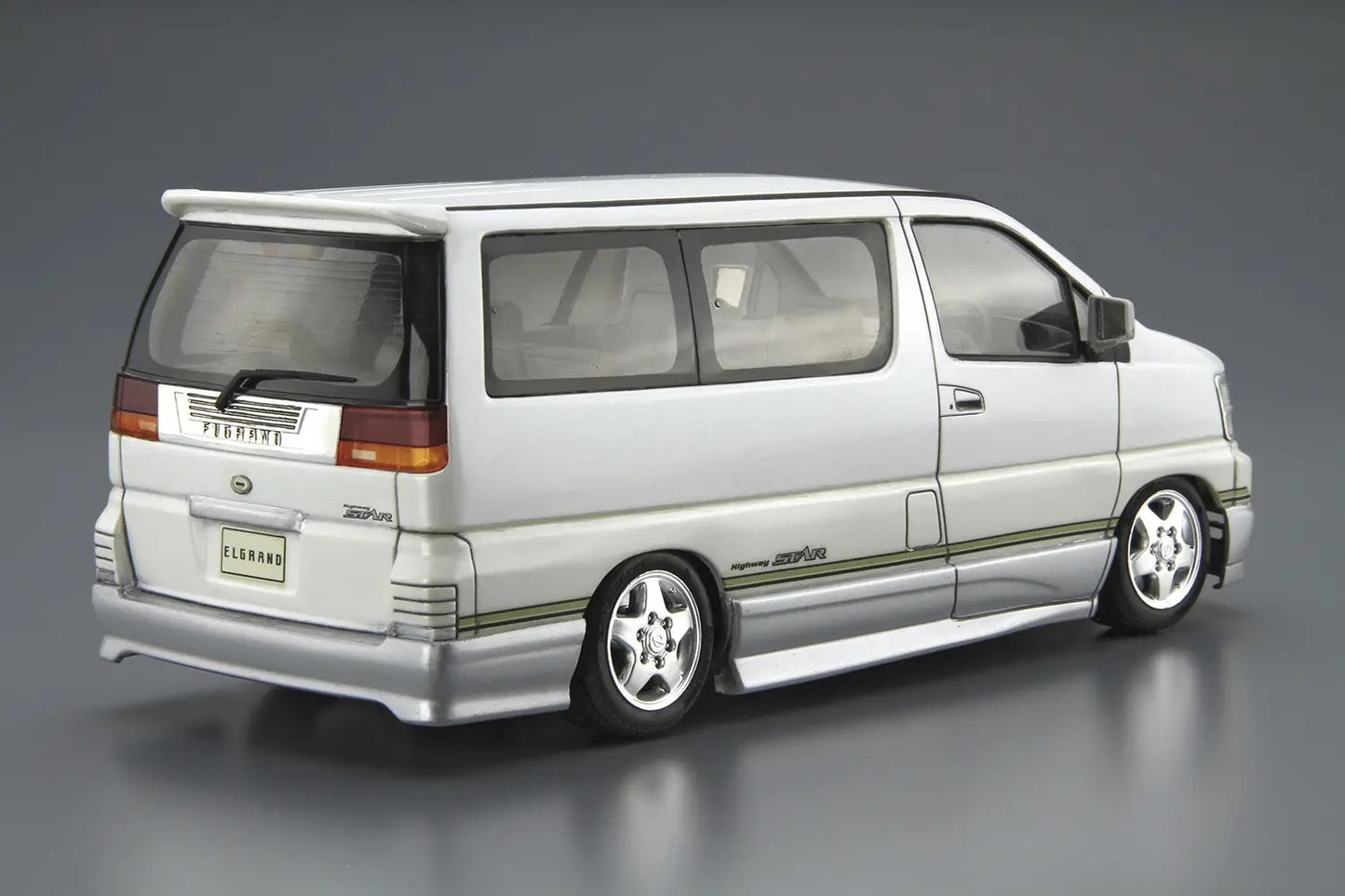 1/24 NISSAN E50 ELGRAND '99