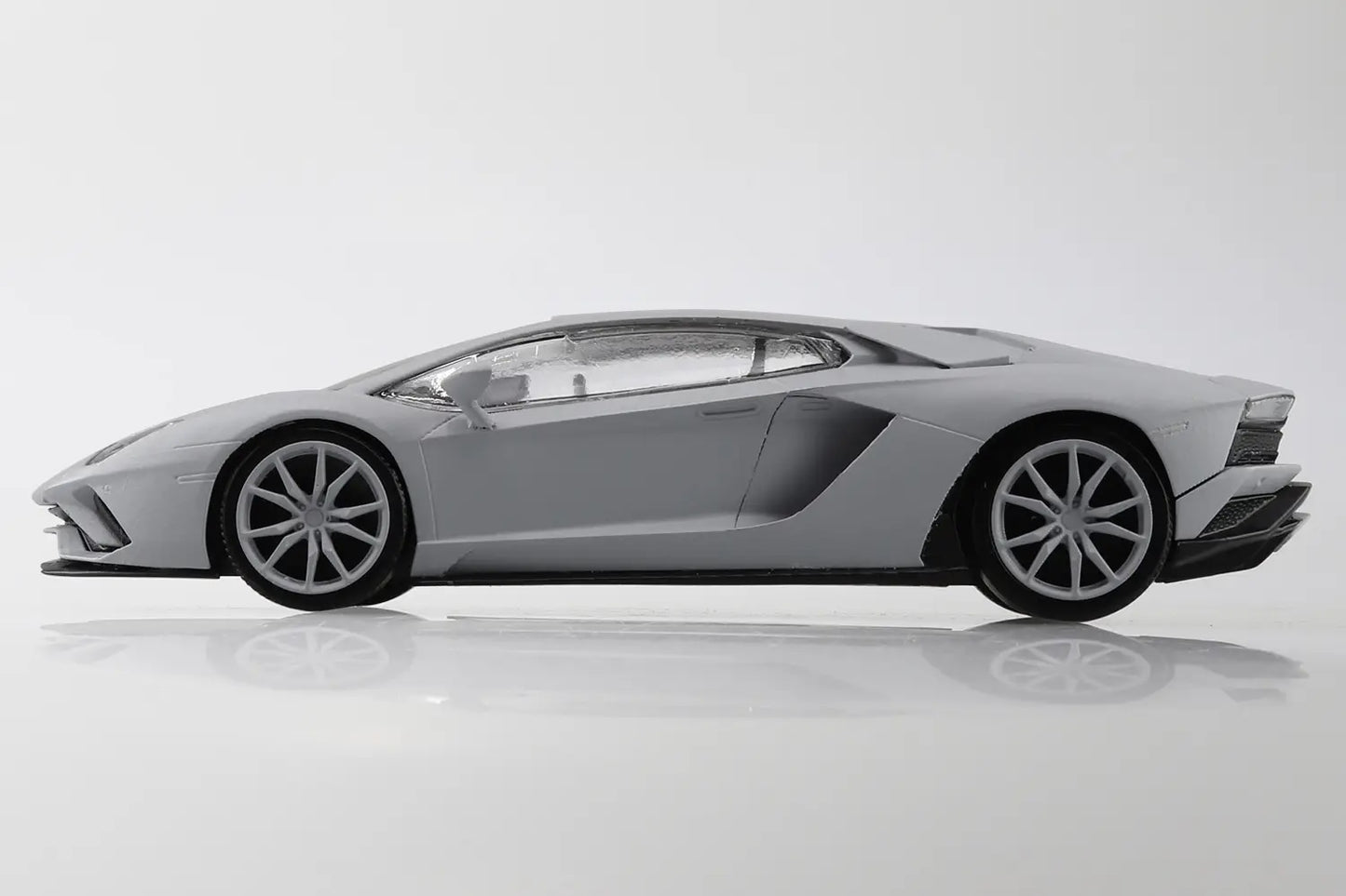 1/32 SNAP LAMBORGHINI AVENTADOR S (Pearl White)