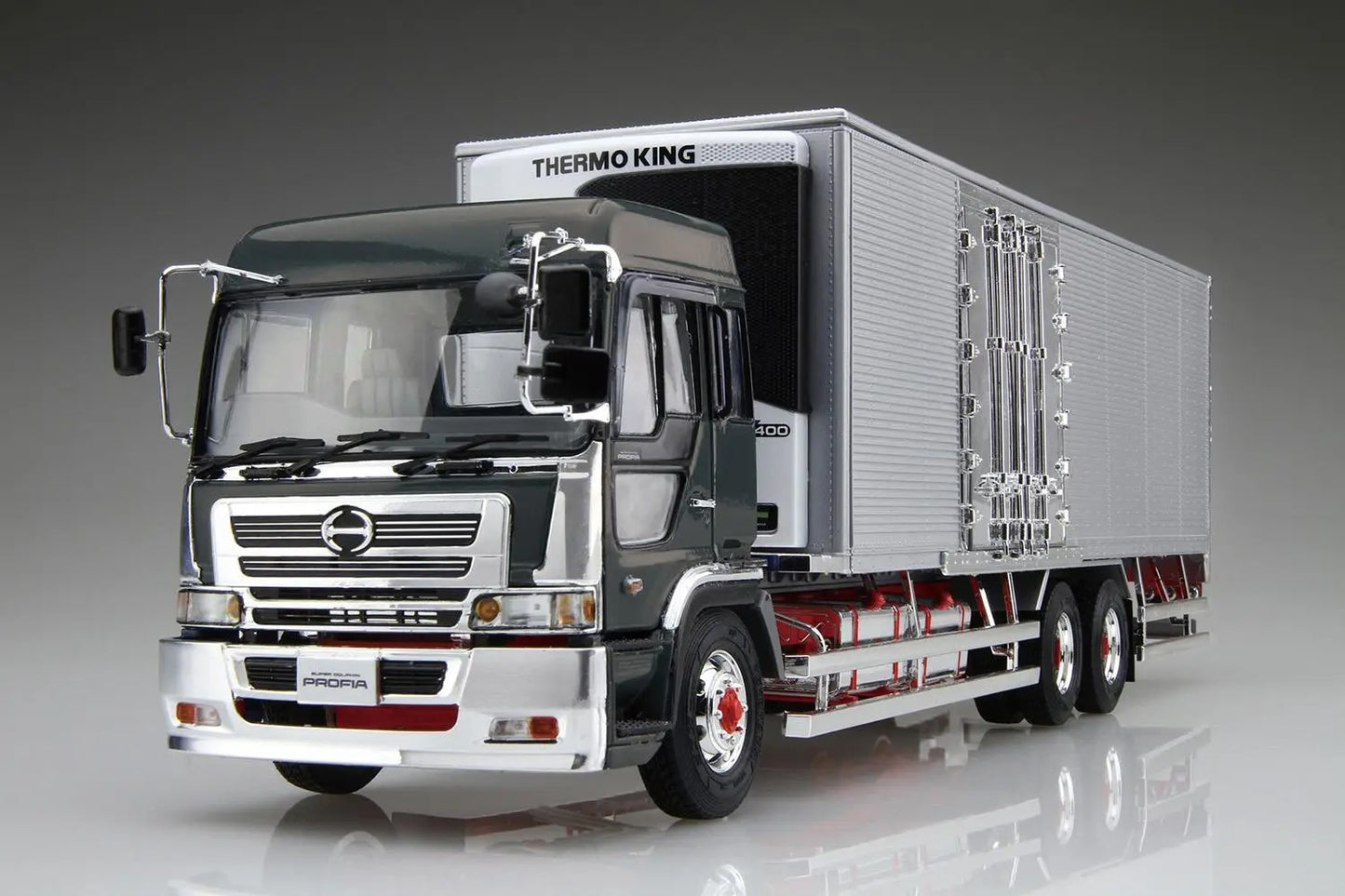 1/32 HINO PROFIA TERAVIE-FR Histar Short Reefer (SLX400)