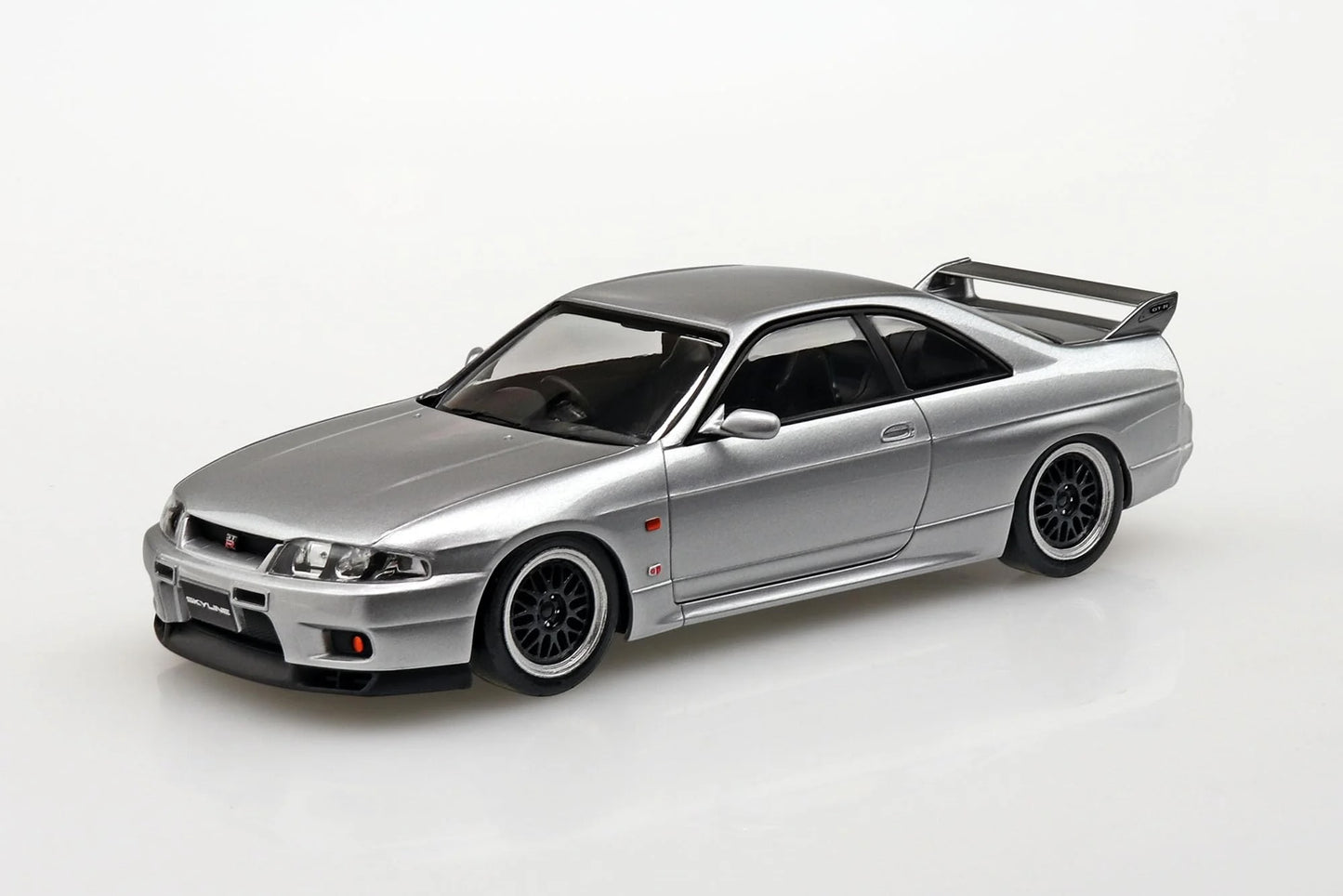 1/32 SNAP NISSAN R33 SKYLINE GT-R (Sonic Silver)