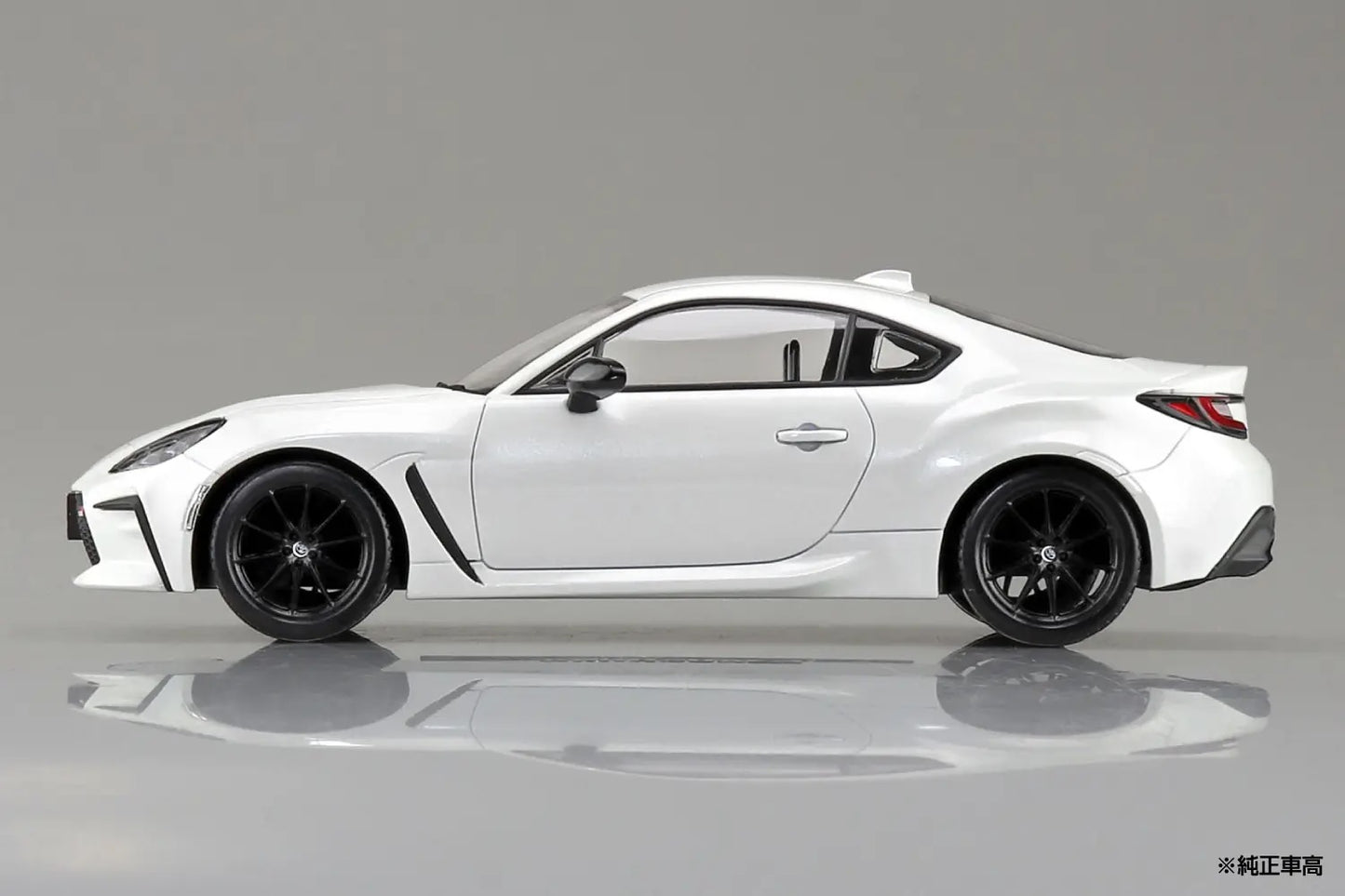 1/32 SNAP TOYOTA GR 86 2021 (Crystal White Pearl)