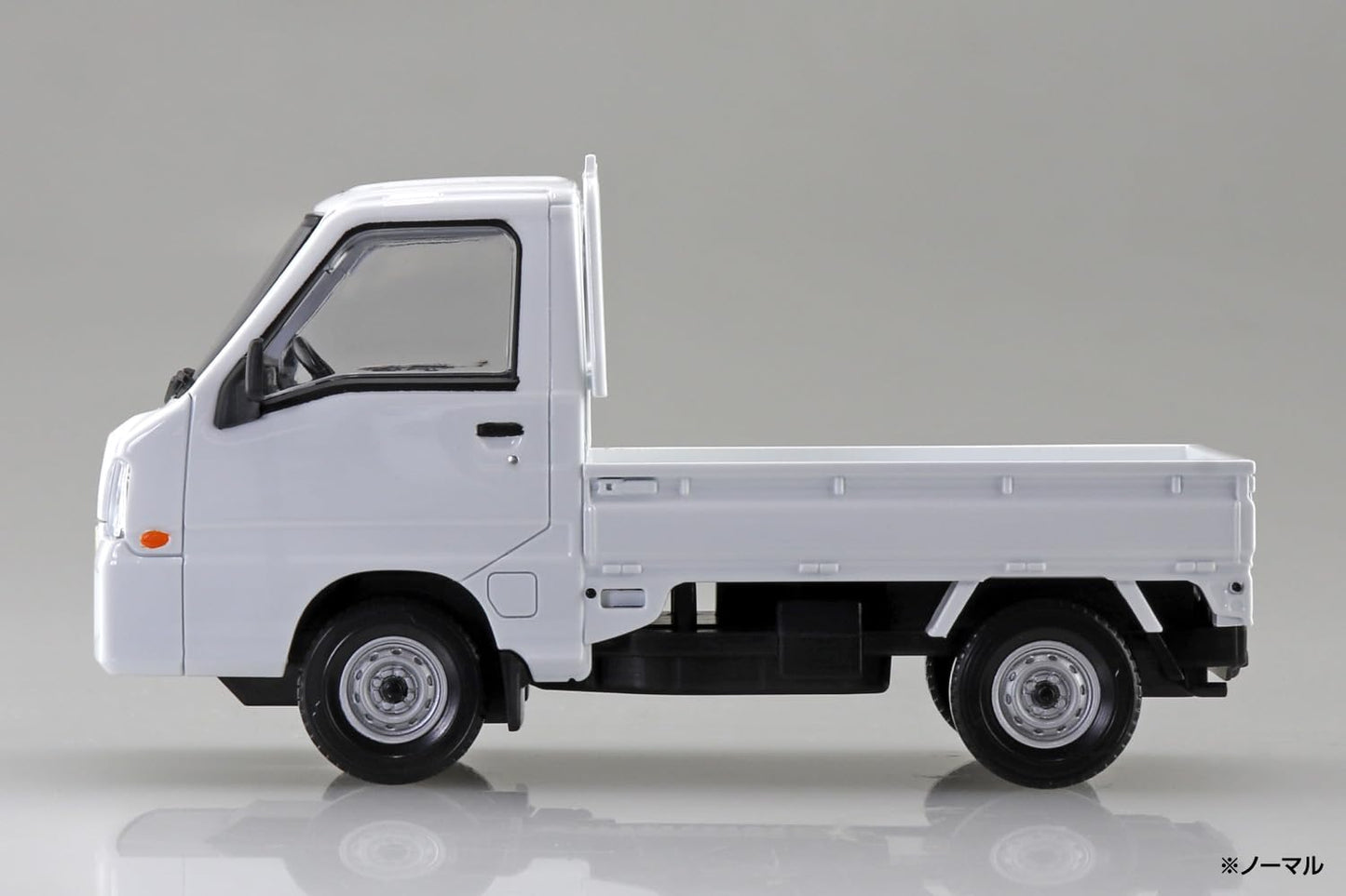 1/32 SNAP SUBARU Sambar Truck (Frost White)