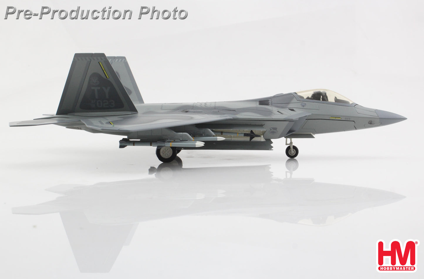 1/72 F-22 "Maj. Joshua 'Cabo' Gunderson" 01-4023 43rd FS 325th FW Tyndall AFB (with Pilot's Signature Card)