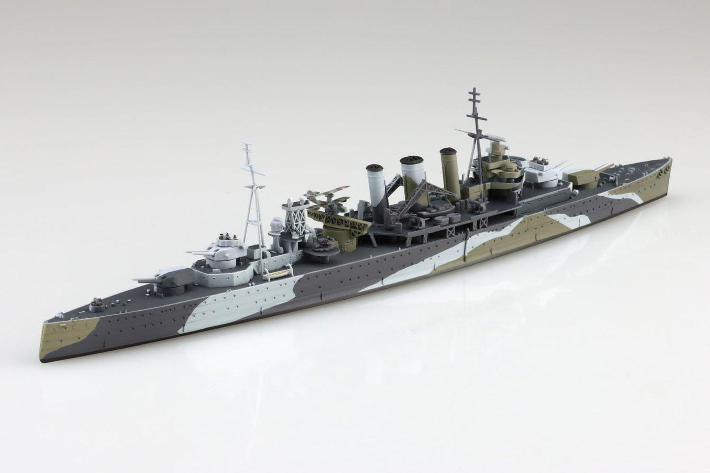 1/700 BRITISH HEAVY CRUISER HMS KENT