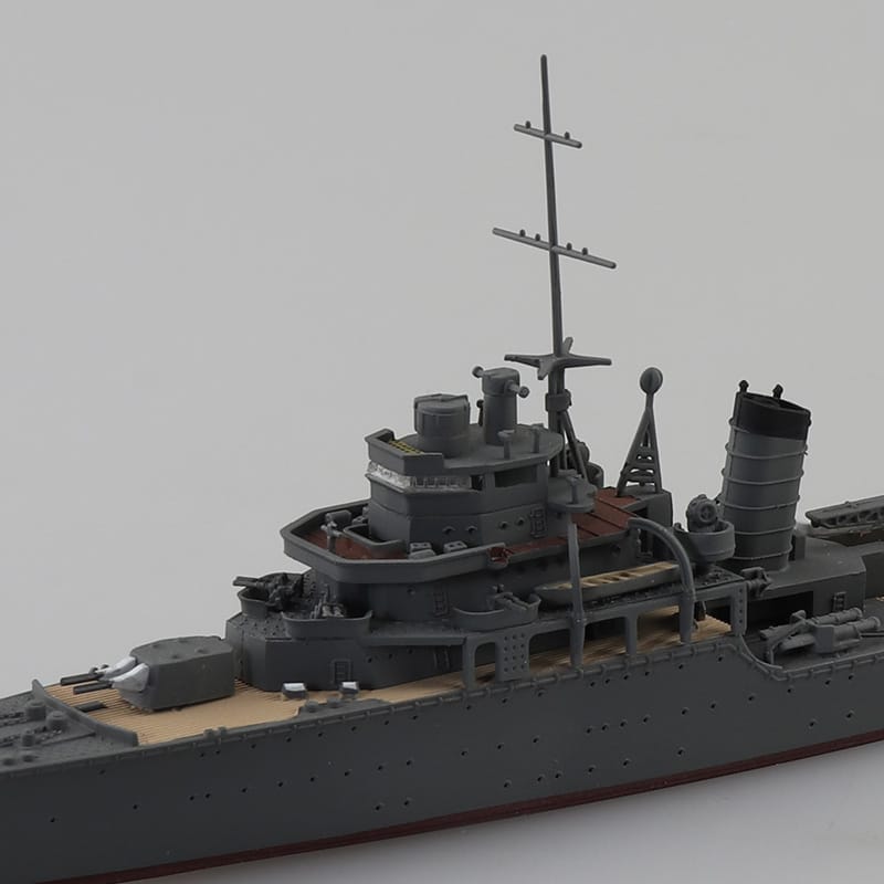 1/700 JAPANESE NAVY LIGHT CRUISER KATORI