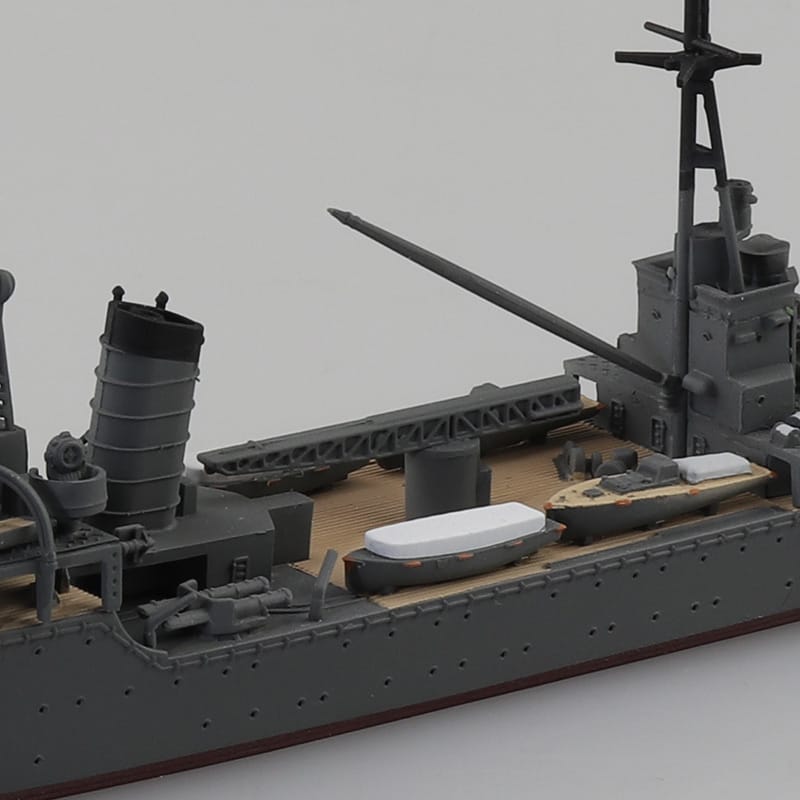 1/700 JAPANESE NAVY LIGHT CRUISER KATORI