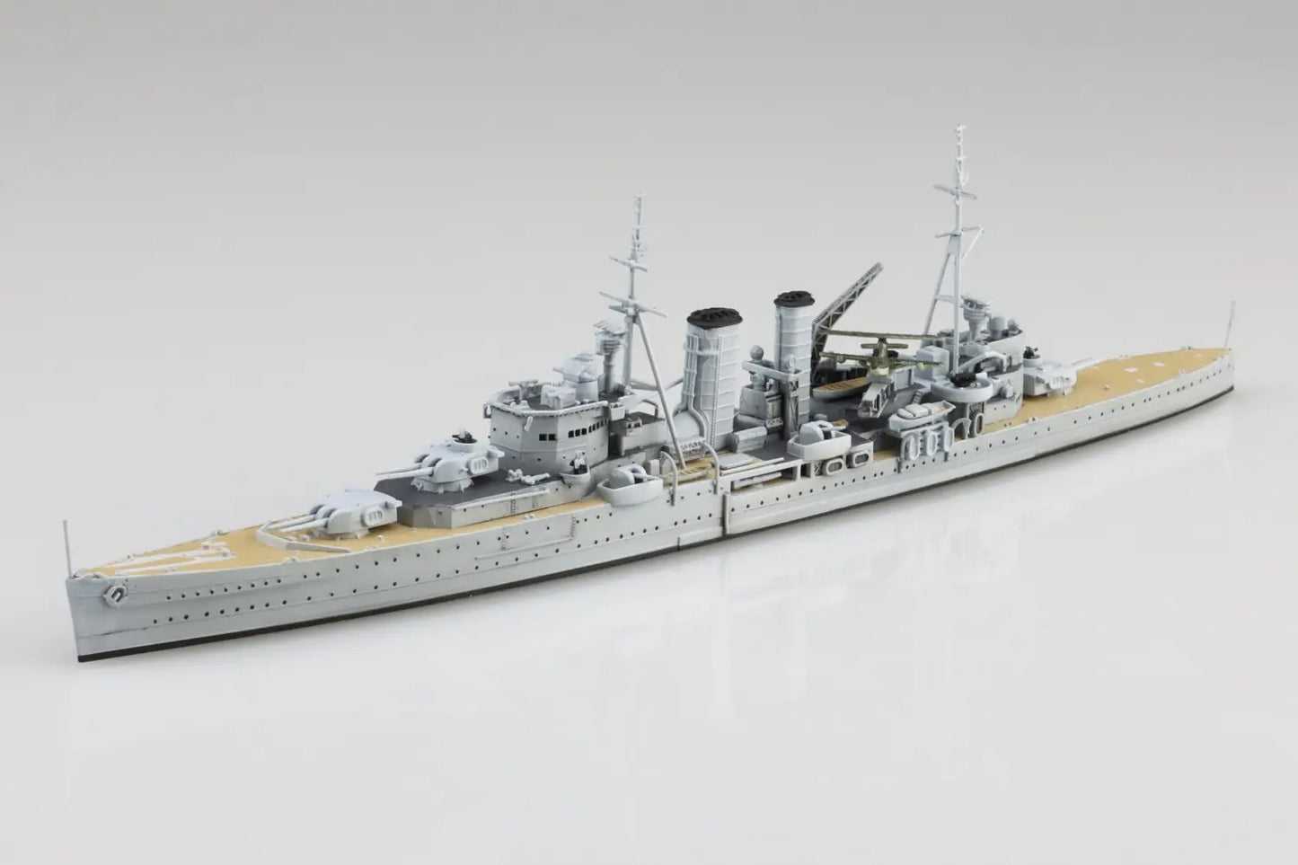 1/700 BRITISH HEAVY CRUISER HMS EXETER