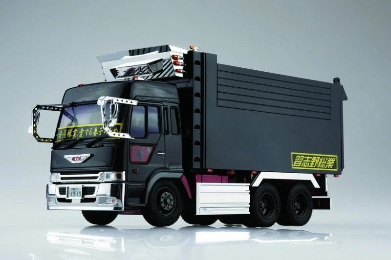 1/32 IPPATSUYA Decorated Truck
