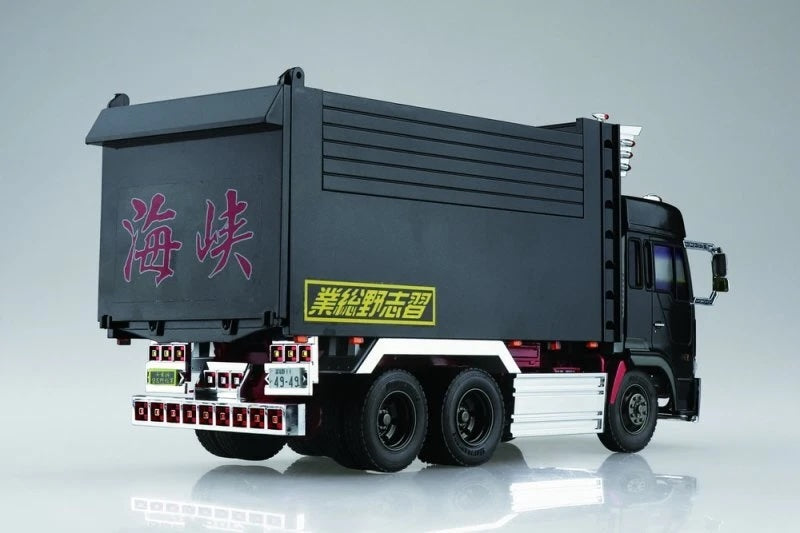 1/32 IPPATSUYA Decorated Truck