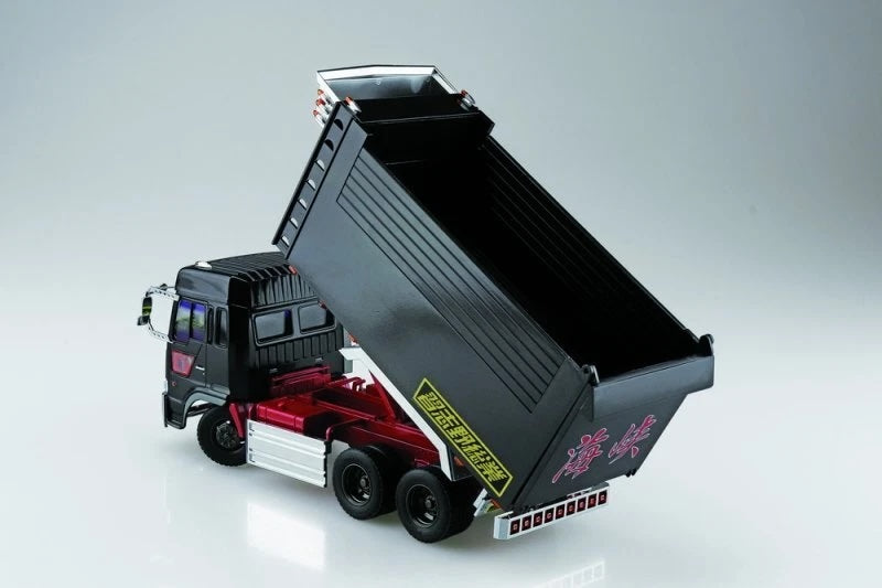 1/32 IPPATSUYA Decorated Truck