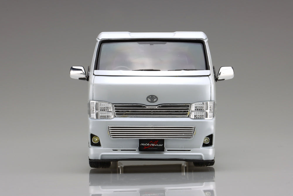 1/24 SILK BLAZE TOYOTA TRH200V HIACE Ver III '10