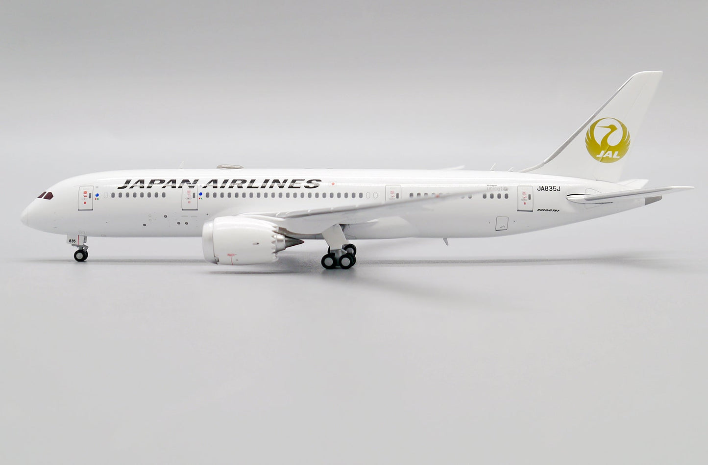 1/400 Japan Airlines B7878 (JA835J)