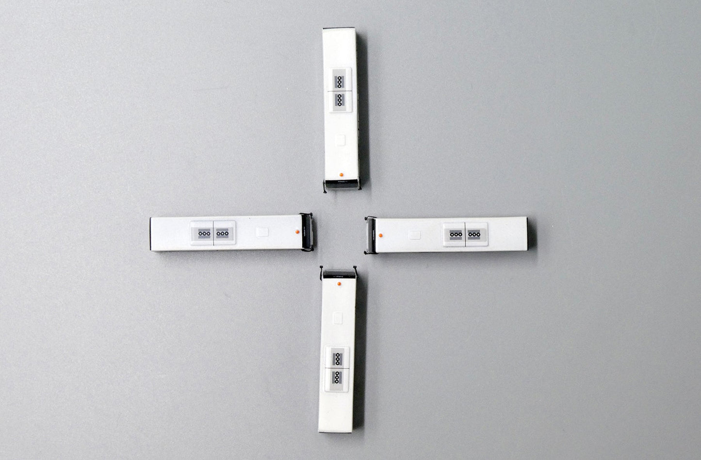 1/400 AIRPORT BUS ETIHAD 4PCS PER BOX